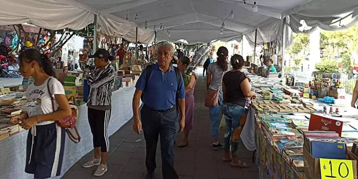 Atractivas historias del Juglar durante la Feria del Libro de Izúcar