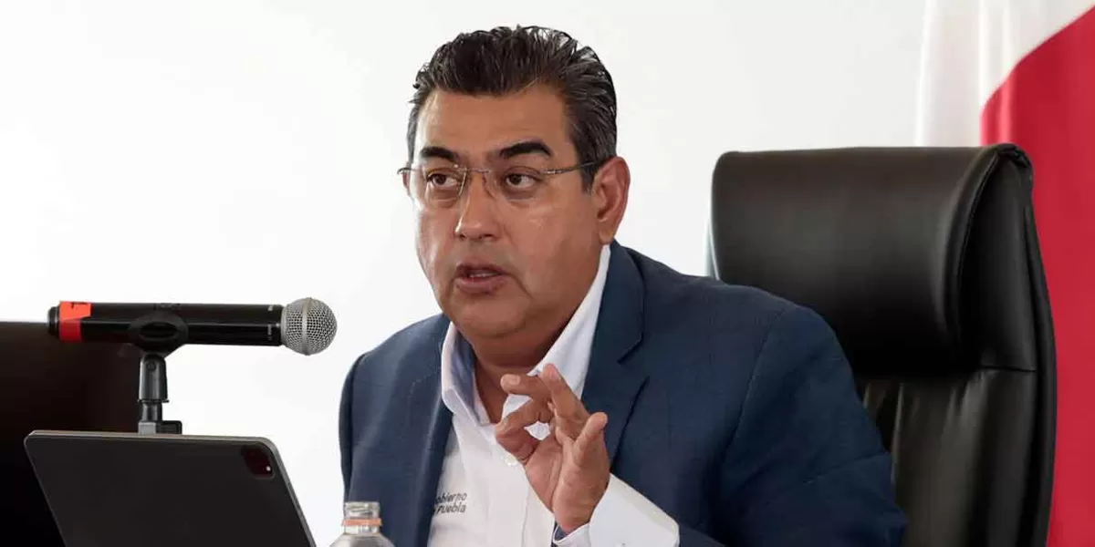 Coparmex pide a Sergio Salomón detener entrega de libros de texto de la SEP