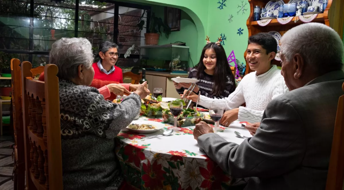 Familias en Puebla gastan alrededor de 3 mil pesos para la cena de año nuevo