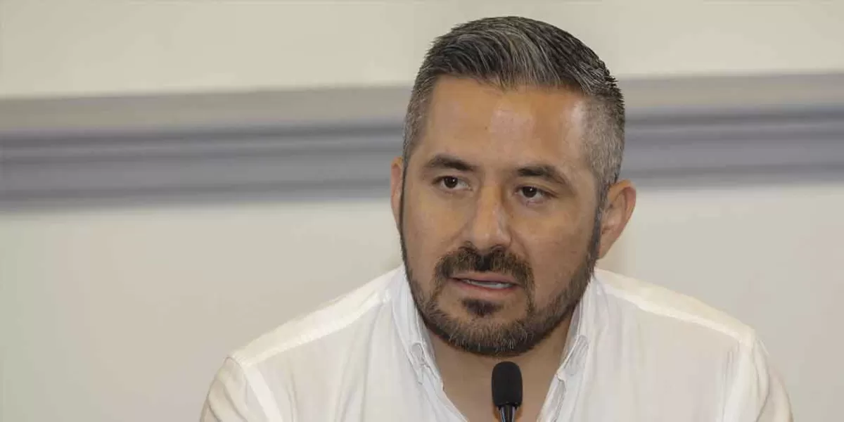 Desmiente Adán Domínguez entrega ilegal de plazas en el Ayuntamiento
