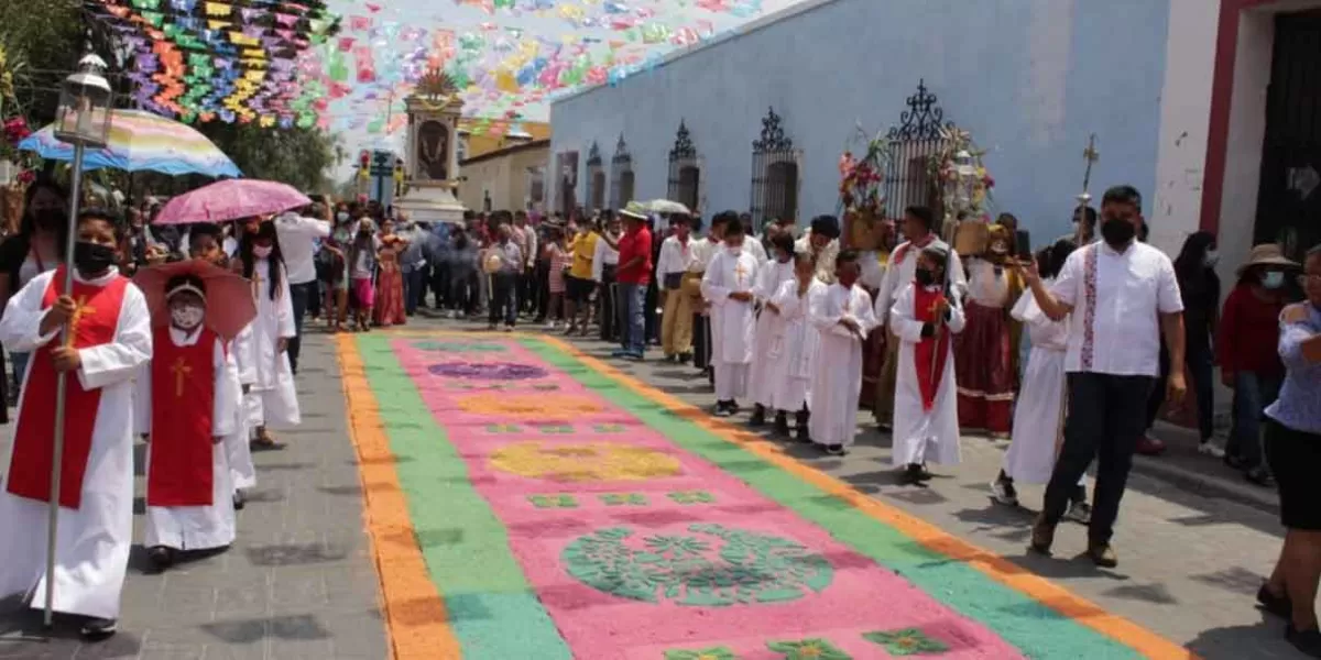 Todo listo para celebrar a la Santa Cruz en Huaquechula