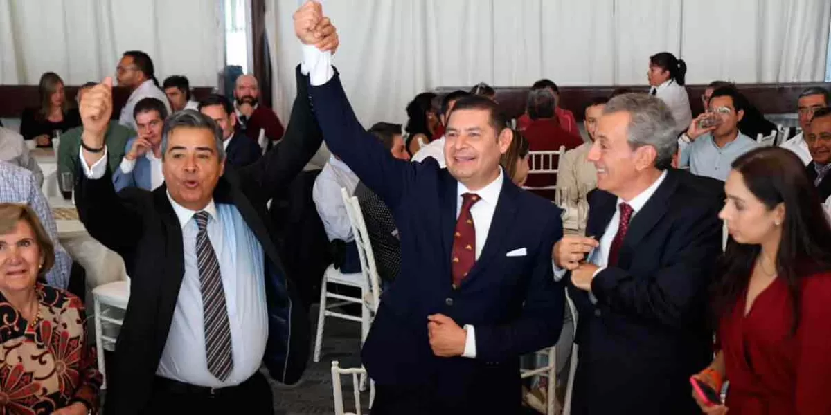 El COE recibió propuesta de Armenta para el desarrollo económico de Puebla 
