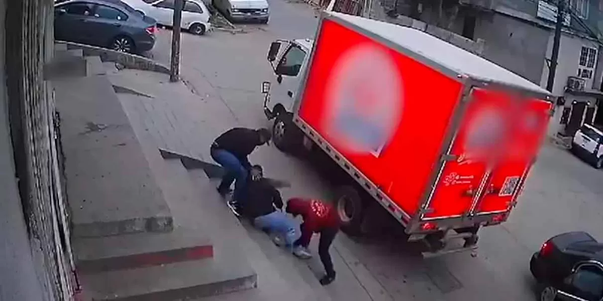 VIDEO. En Tijuana, sujetos se confunden y secuestran a empleada de tienda; iban por la dueña 