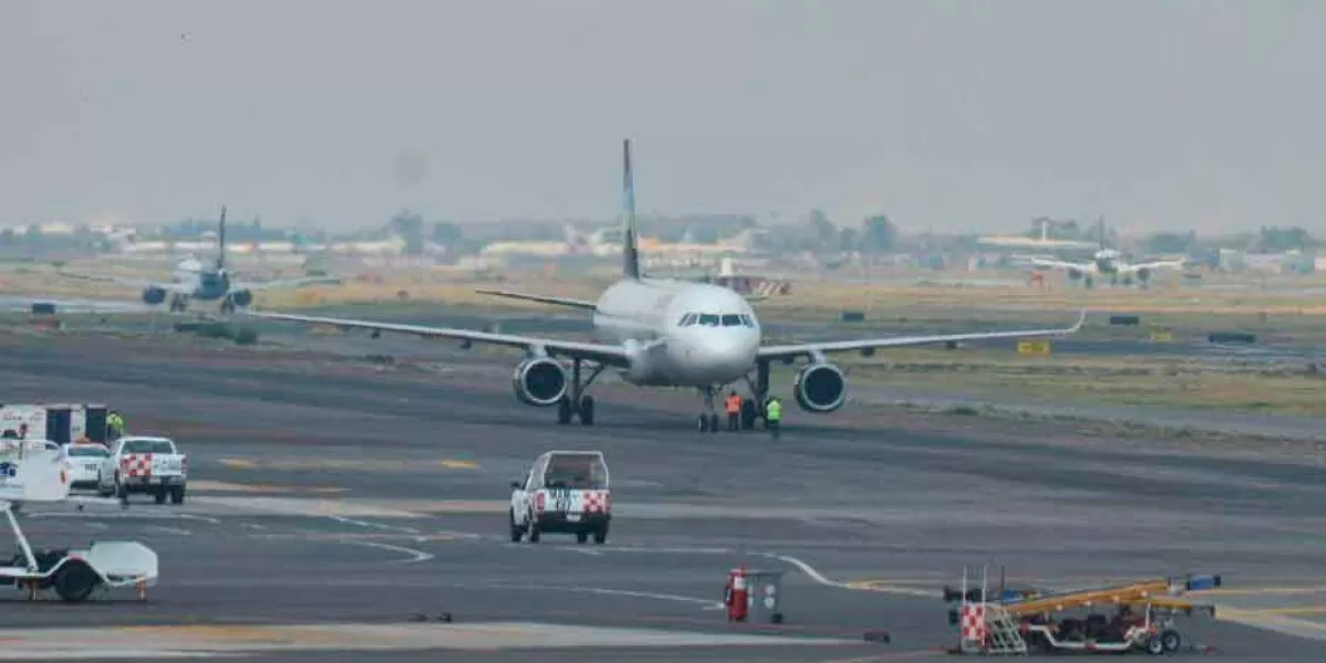 Gobierno recorta número de operaciones en el Aeropuerto Internacional de la CDMX