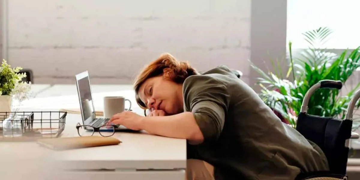 Estrés laboral en México: Un país en alerta roja por el burnout