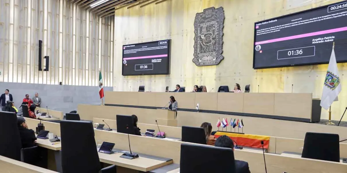 Congreso atiende lluvia de licencias en municipios y junta auxiliar