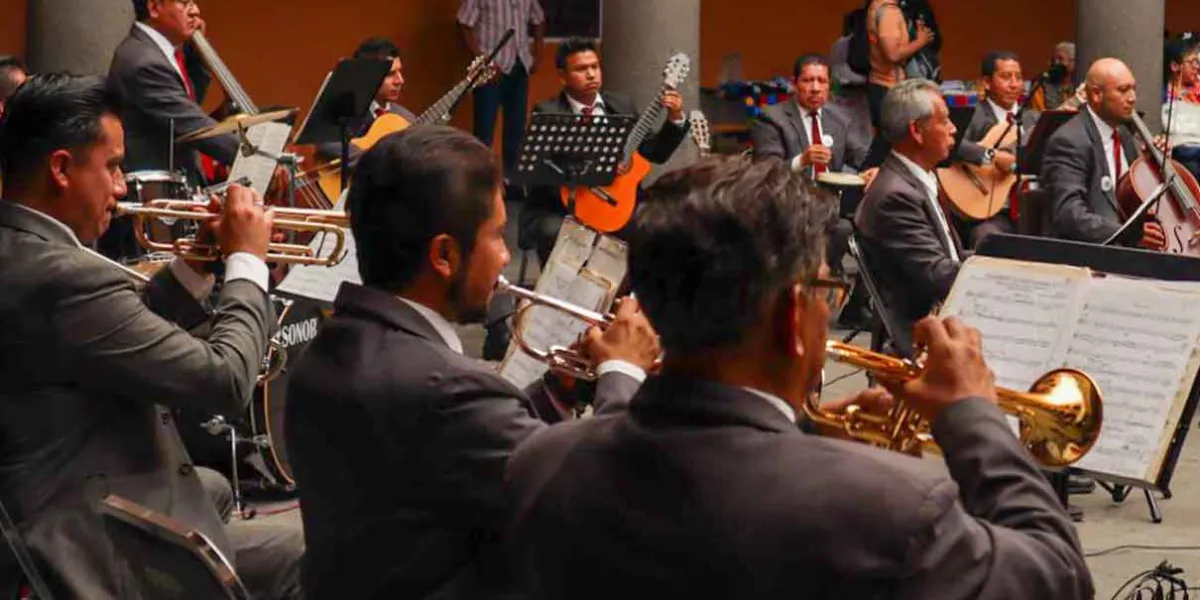 Noches de Fiesta Poblana: cultura, música y tradición para turistas y locales en Puebla