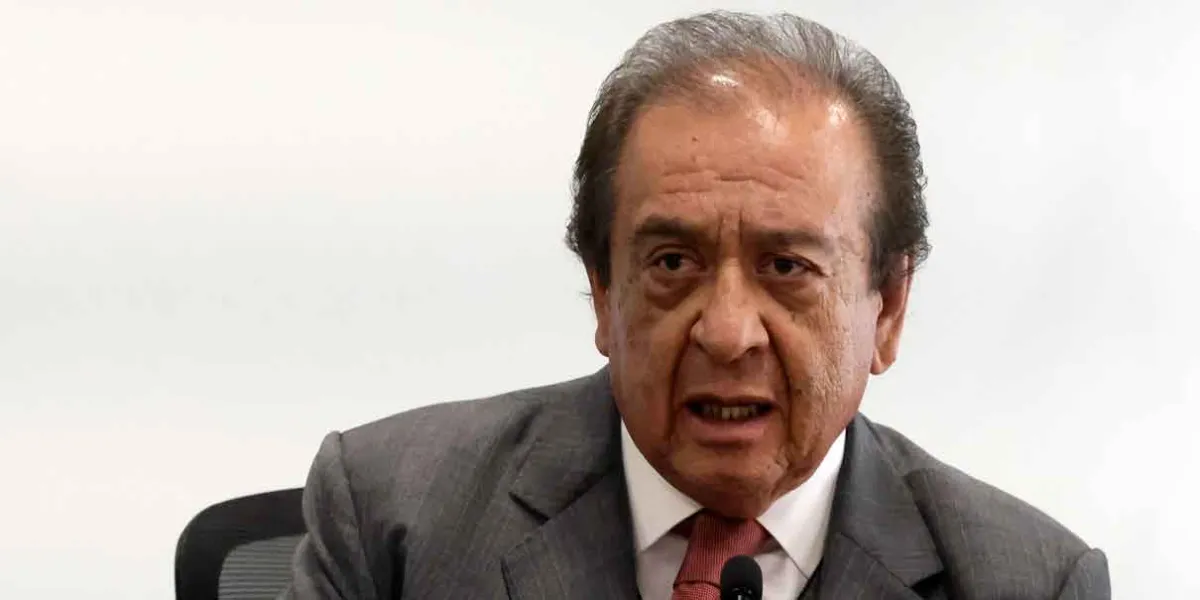 En la cuerda floja el secretario general del Congreso, partidos pidieron su renuncia