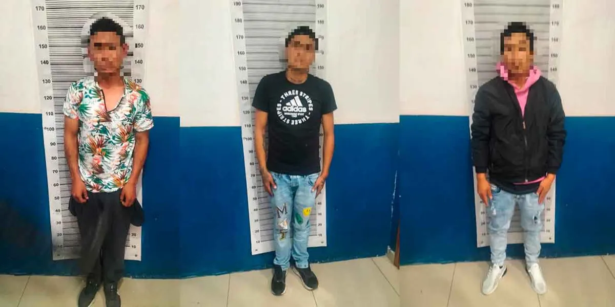 Rápida intervención policial evita robo en Tlalancaleca; Tres hombres son detenidos