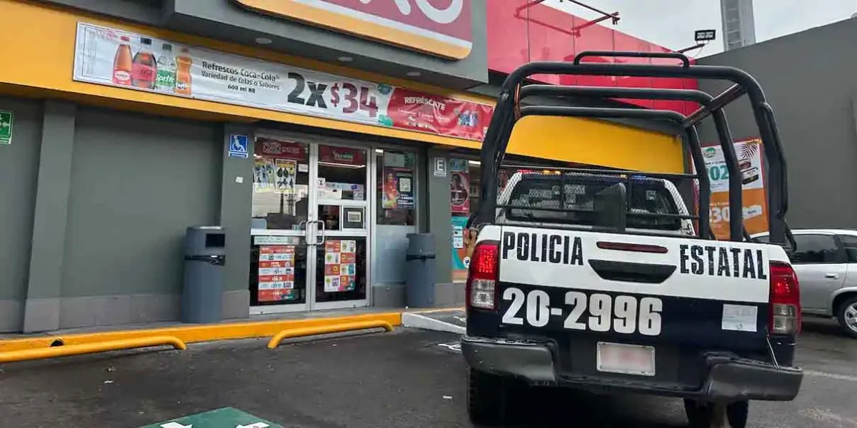 Asaltante mandó al hospital a trabajadores de Oxxo en Tehuacán