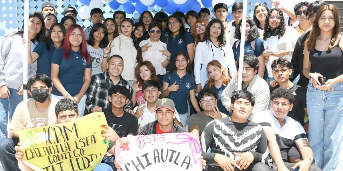 Bienvenida a estudiantes del Complejo Regional Mixteca y de la prepa Simón Bolívar