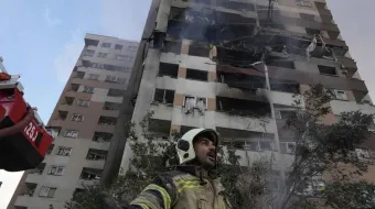 Israel bombardea objetivos en Irán y Teherán lanza masivo contraataque