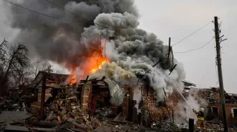 Rusia intensifica ataques sobre Ucrania, hospital de maternidad con daños graves