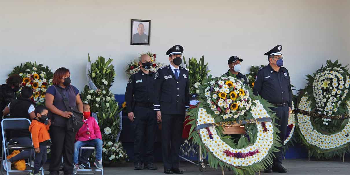 Último adiós a policía acribillado por cártel de Los Rojos