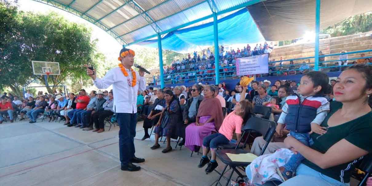 ​​​​​​​Salud, apoyos al campo y seguridad demandan a Lalo Rivera en la Sierra Norte