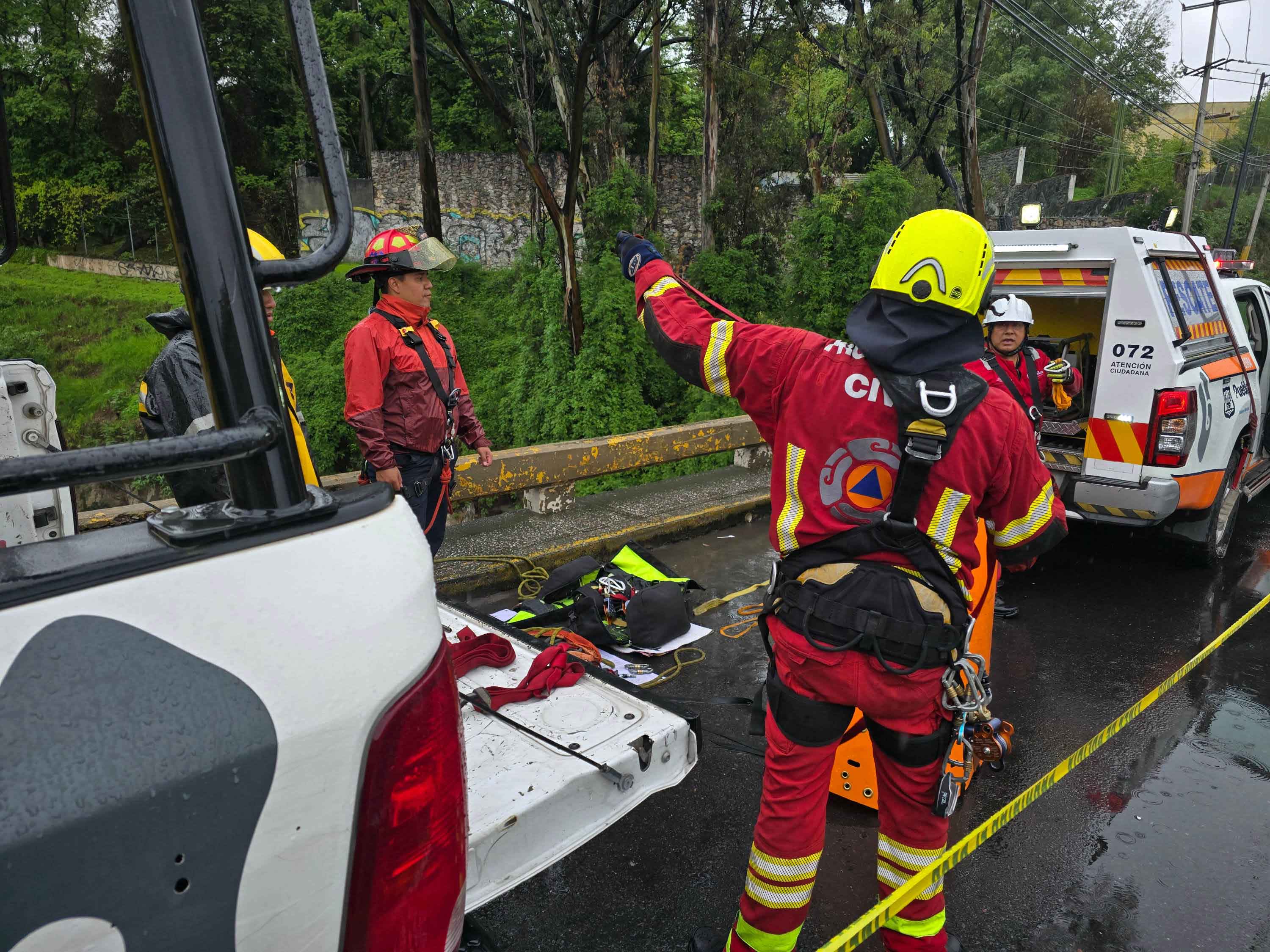 Hallan cuerpos de tres hombres en Coronango y un cadáver flota en el río Alseseca en Puebla