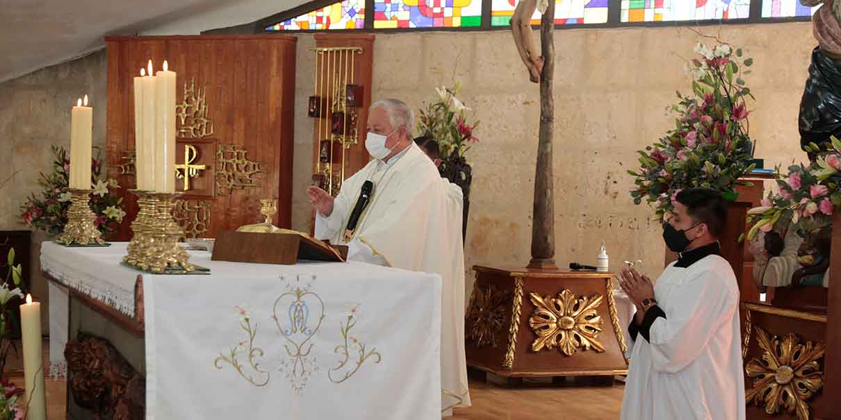 Ahora sí, regresó la Feria Guadalupana al Seminario Palafoxiano