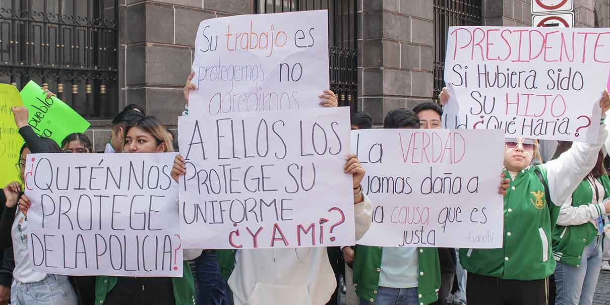 Comunidad estudiantil de la Universidad Alva Edison exigen destitución de policías municipales