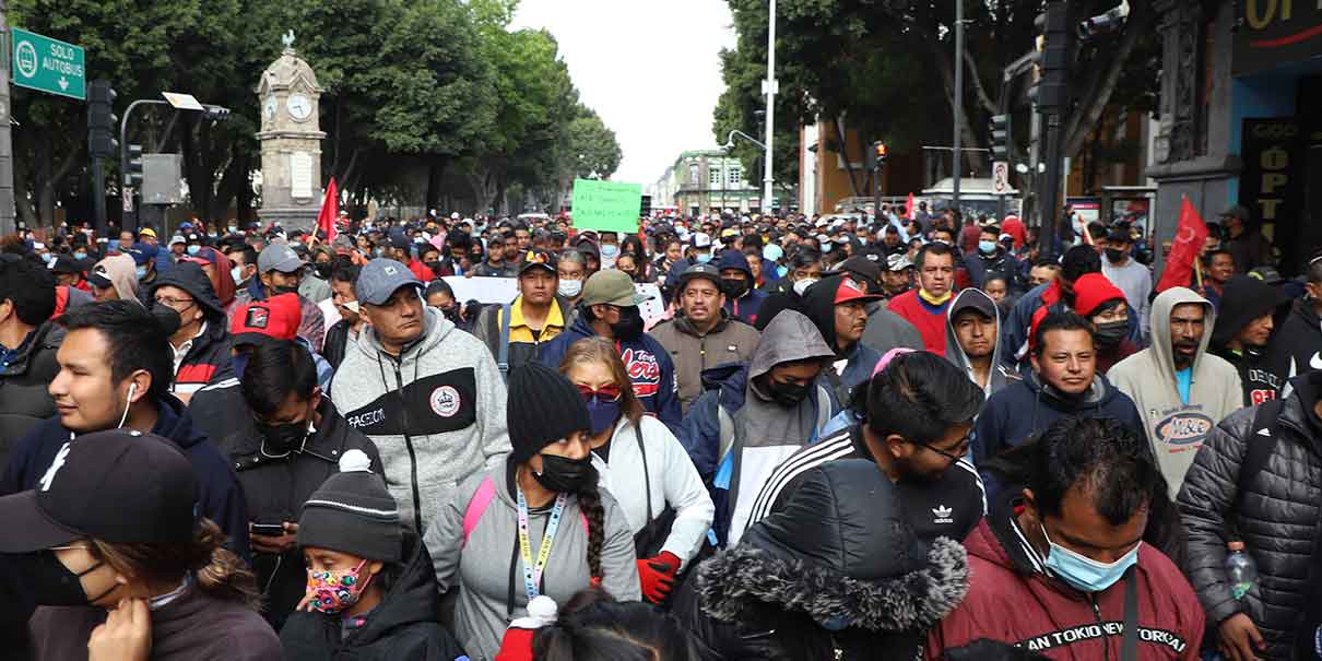 Antorchistas piden gratuidad de la VERIFICACIÓN en Puebla