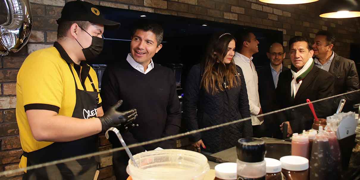 Apertura a la Palabra entregó el crédito 500 y se abrió “Crepería de Barrio”