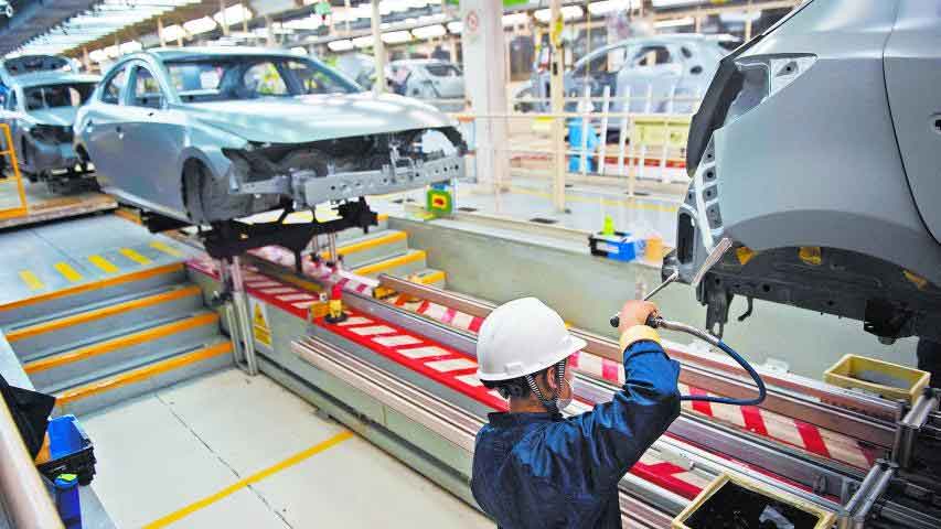Exportación de autos desde México tendrá arancel menor al global: 15 % en lugar de 25 %