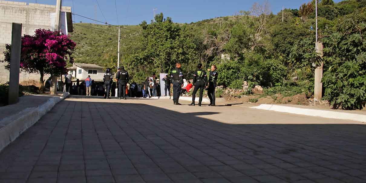 Ayuntamiento de Puebla mejoró calles de San Andrés Azumiatla con adoquinamiento