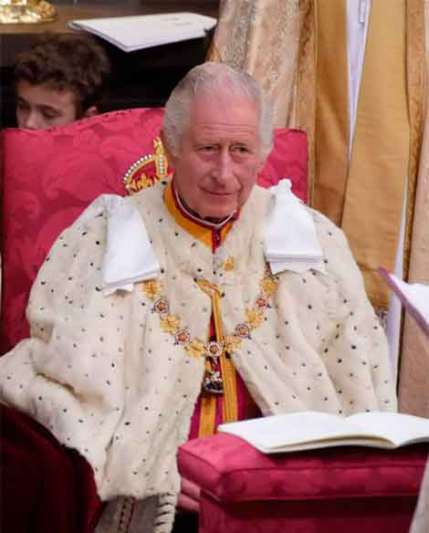 Carlos III llega al trono con Camila, su verdadero amor