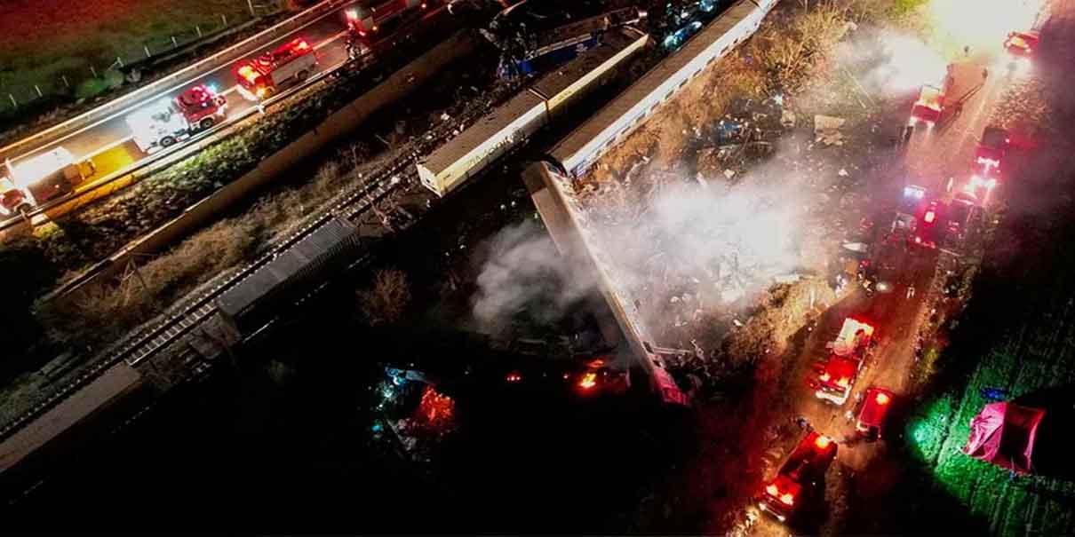 Choque de trenes deja al menos 36 muertos y 85 heridos