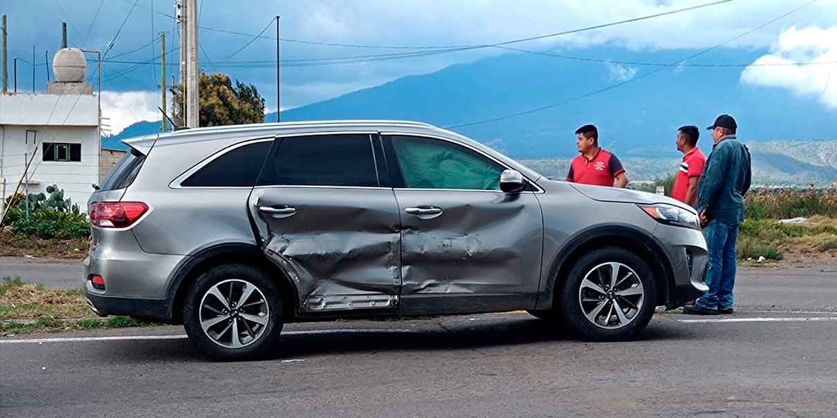 Coche contra camioneta en la carretera Azumbilla-El Seco; hubo una mujer lesionada