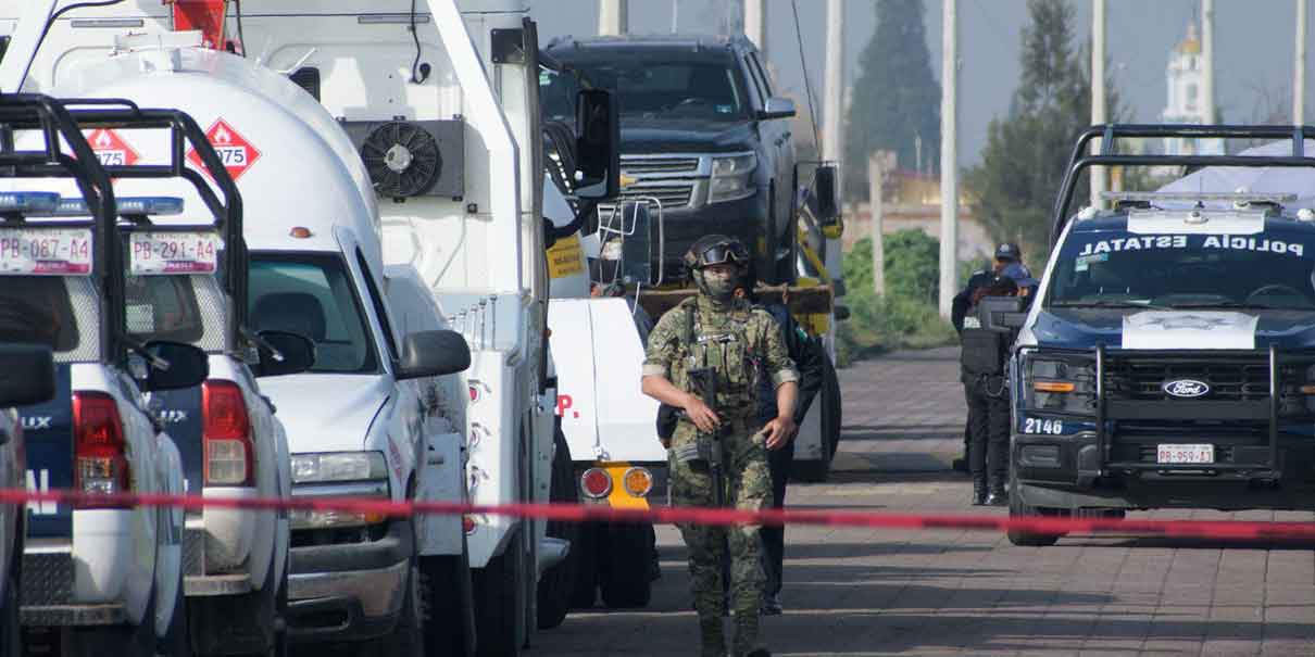 Atrapan a huachicoleros en Coronango; retienen tres pipas