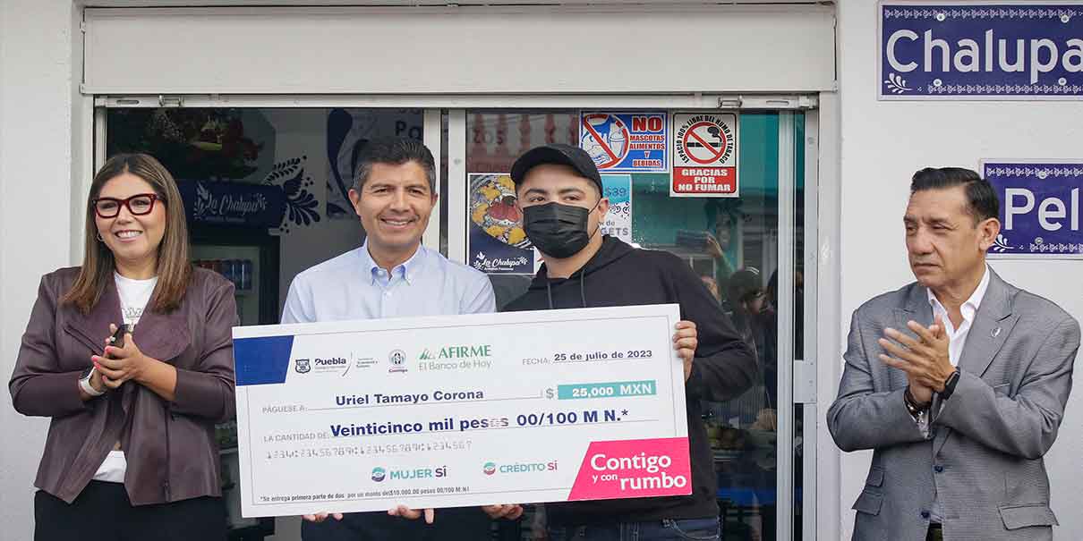 Negocio de antojitos recibió el cheque 3 mil del programa municipal Crédito Contigo