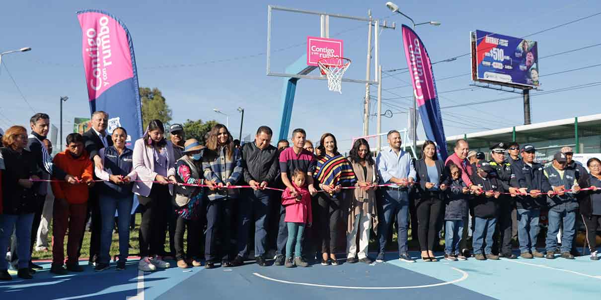 Eduardo Rivera entregó una Cancha de Pádel más en la capital