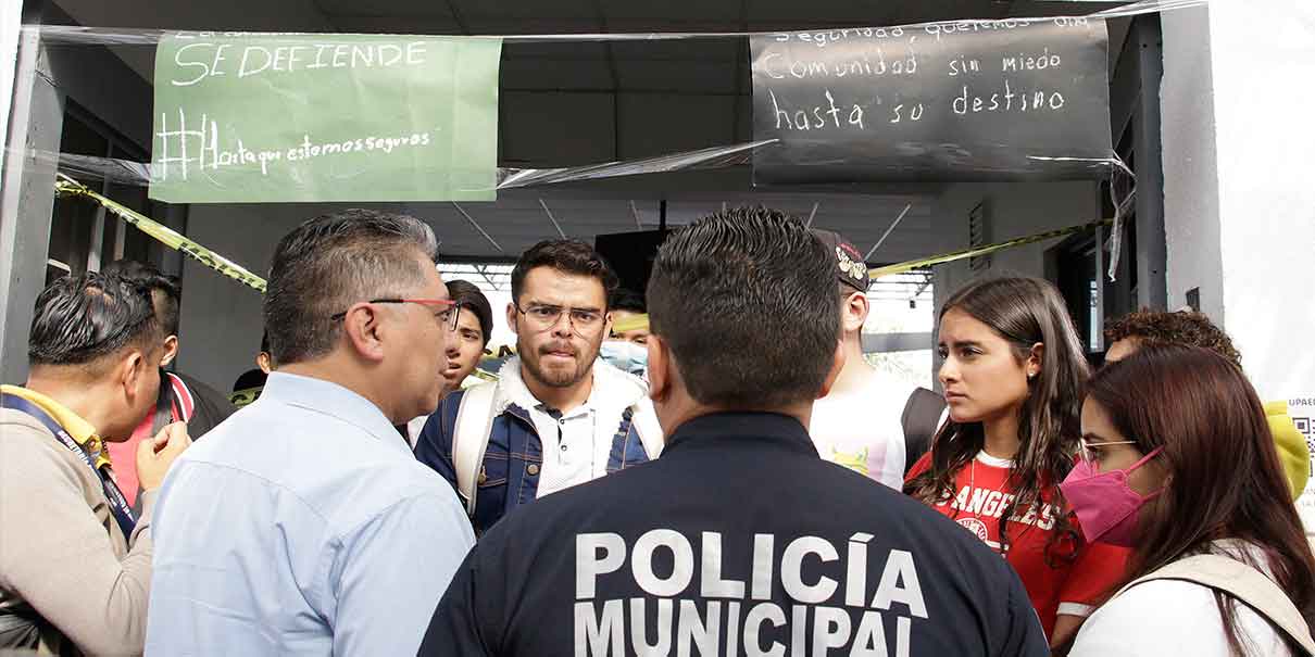 Estudiantes de la Upaep, hartos de ser clientes de la delincuencia en el barrio de Santiago