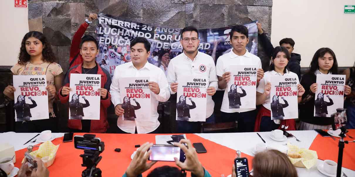 Fnerrr conmemora su 26 aniversario con marcha en Puebla