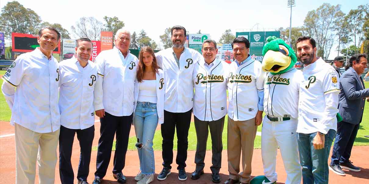 Firma Céspedes con Pericos la concesión por 15 años el estadio de béisbol Hermanos Serdán