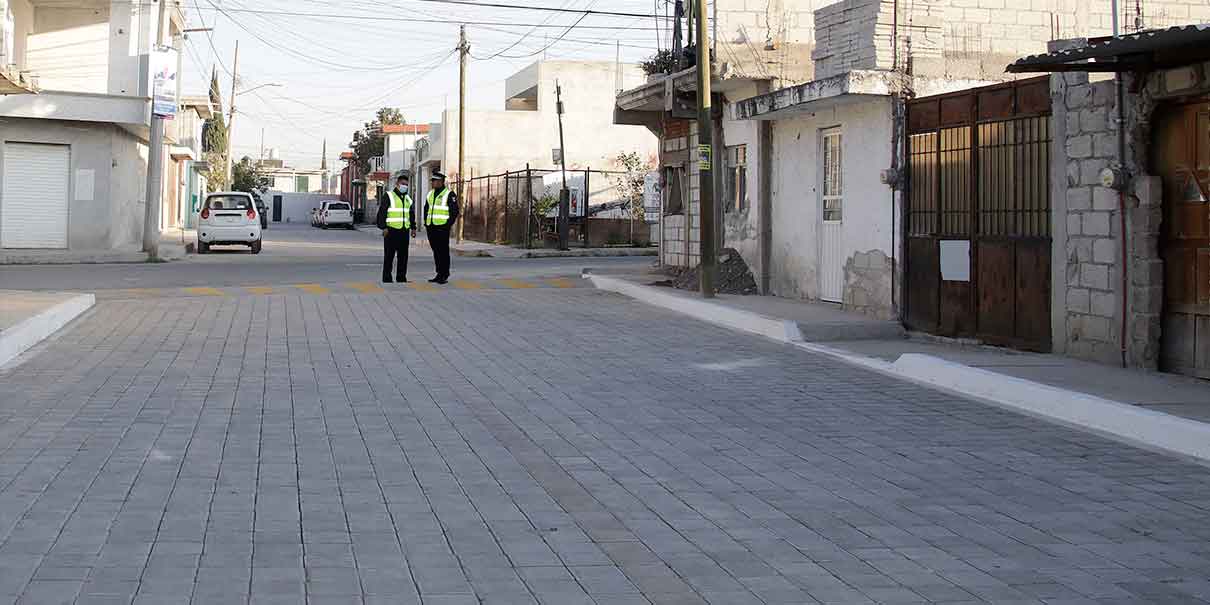 Habitantes del sur de Puebla reciben 3 calles pavimentadas; se invirtieron 1.7 mdp