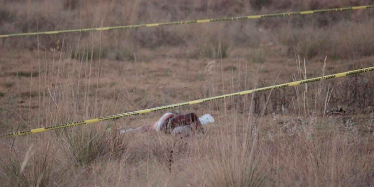 Hallan a mujer semidesnuda y en estado de putrefacción en San Miguel Espejo