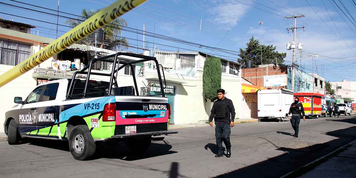 Hombre mat4 a cuchilladas a su pareja en la colonia 10 de Mayo en Puebla