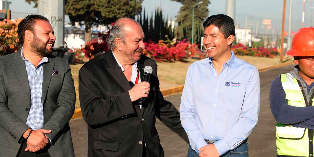 IP y Eduardo Rivera entregaron calle en Bosques de San Sebastián
