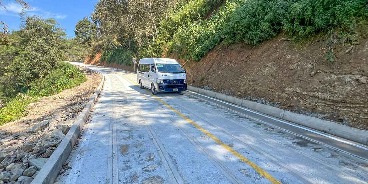 Inauguran en Puebla la primera Carretera Artesanal Cuacuila-Xaltepec, en Huauchinango