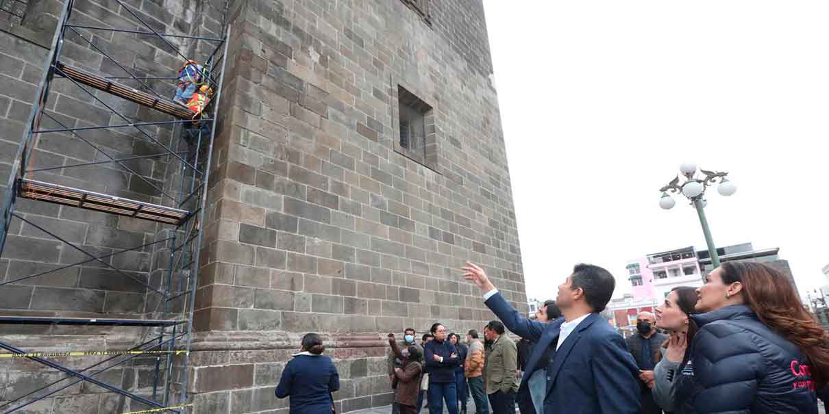 Inicia el mantenimiento de espacios en Catedral poblana; se invierten 4 mdp