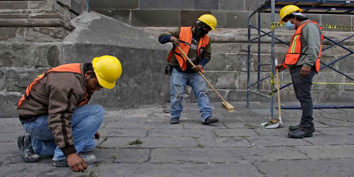 Inicia el mantenimiento de espacios en Catedral poblana; se invierten 4 mdp