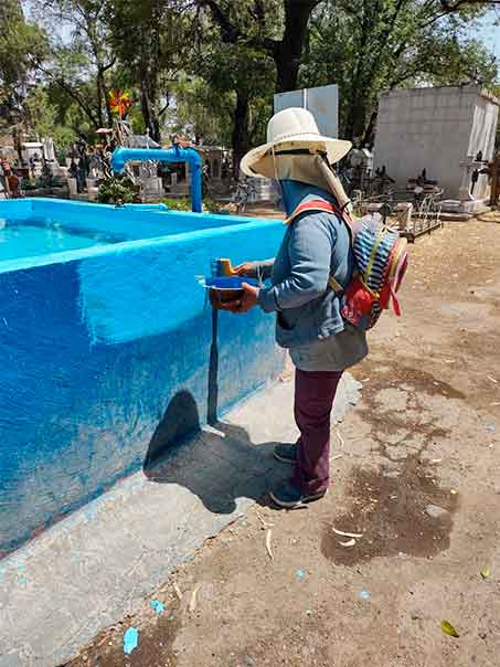 Listos panteones de la capital poblana ante día del padre 2023
