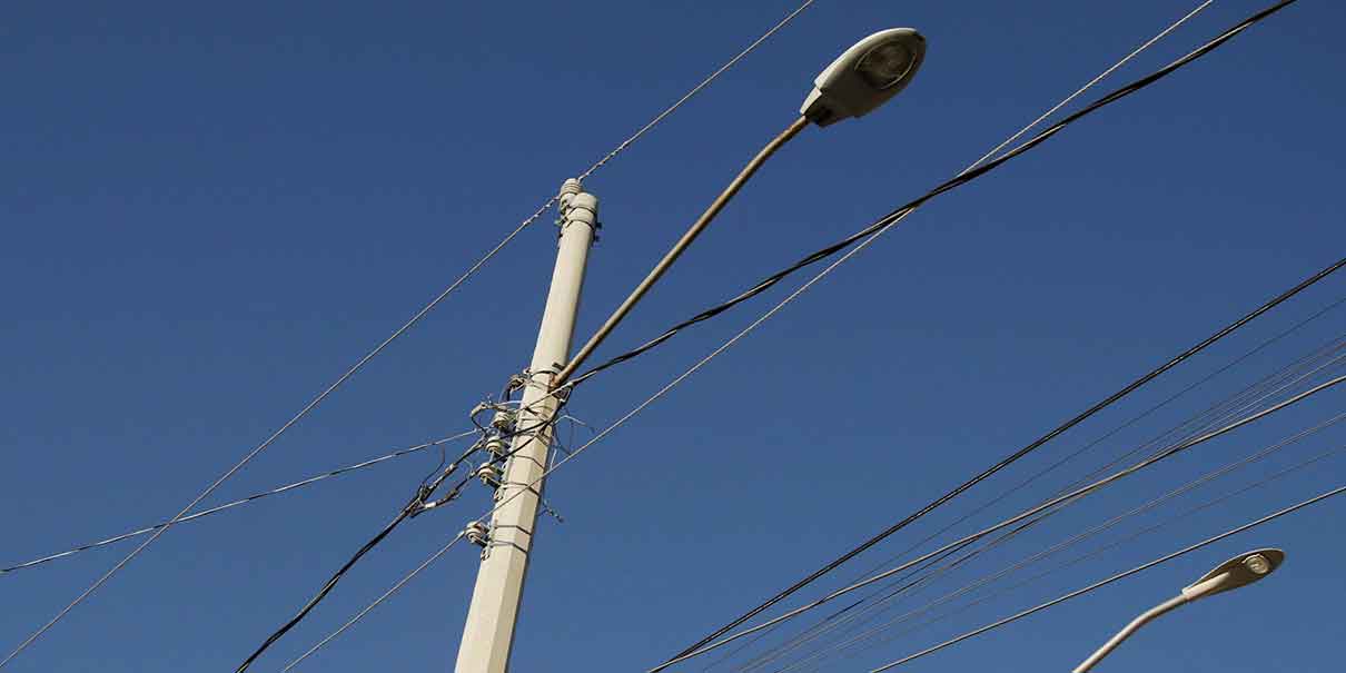 Llevan energía eléctrica a las colonias La Luna y San Miguel Guadalupe, de San Andrés Azumiatla