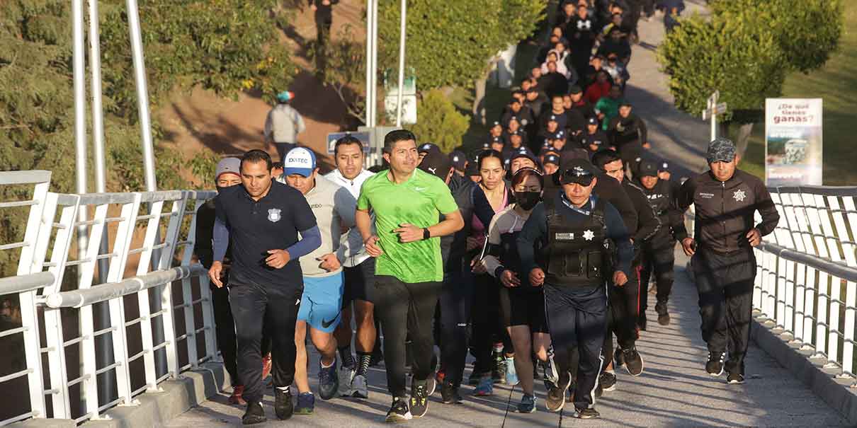 Confía Eduardo Rivera en disciplina. Honestidad y esfuerzo de nuevos cadetes