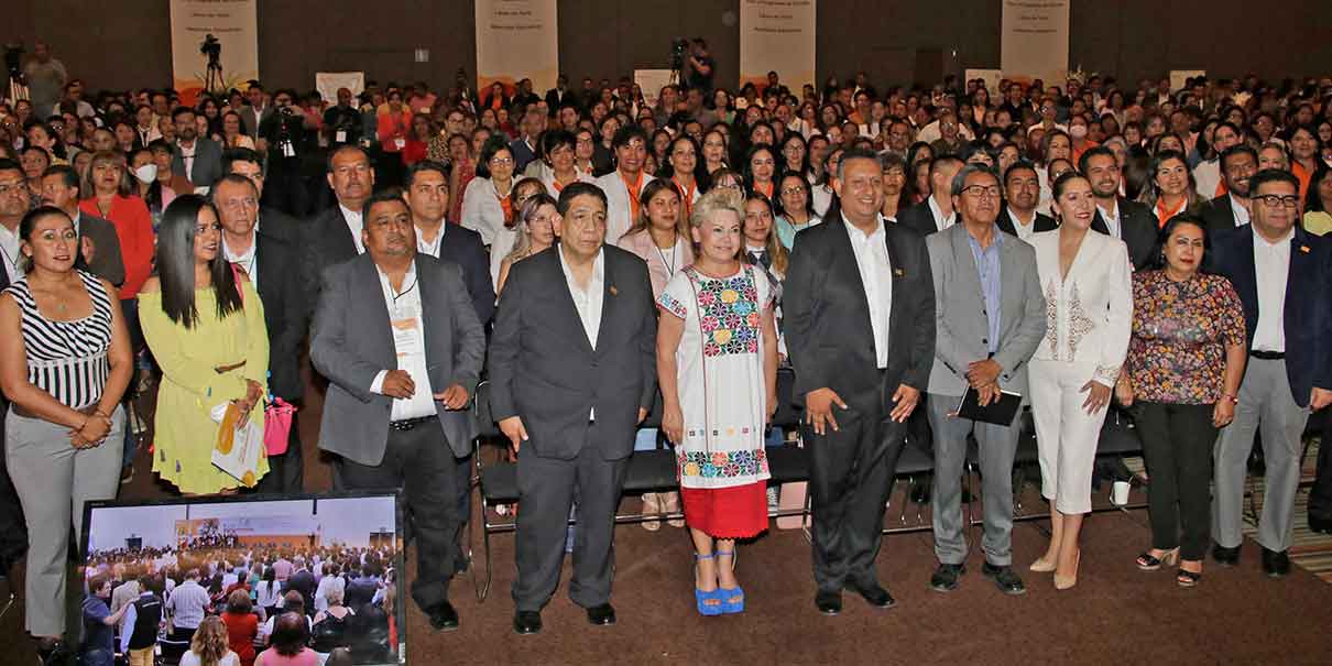 Conocen maestros poblanos plan educativo a implementarse en ciclo 2023-2024