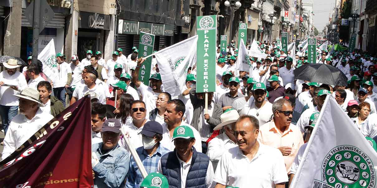 Mejor trato y prestaciones pidieron trabajadores en ceremonia oficial del 1 de mayo