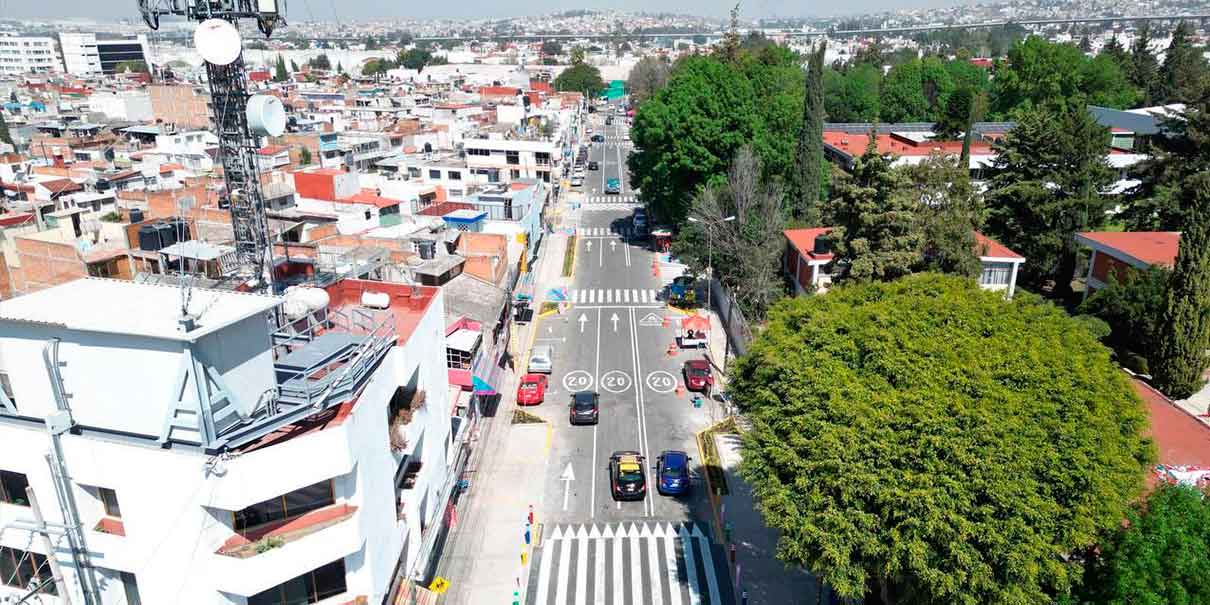 Mejora seguridad vial en zona del Centro Escolar José María Morelos y Pavón