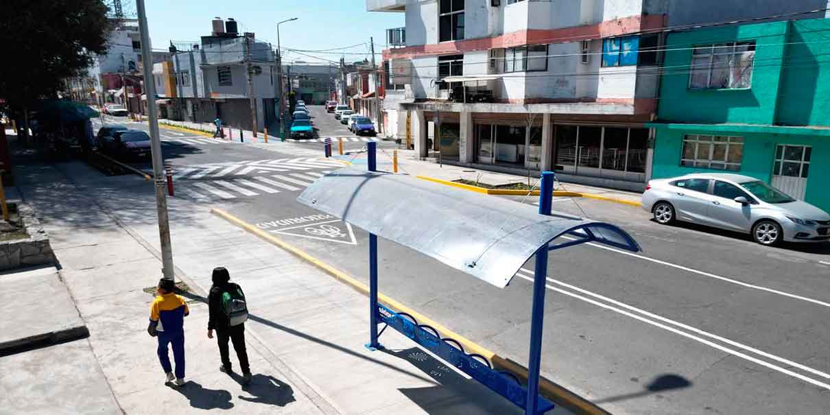 Mejora seguridad vial en zona del Centro Escolar José María Morelos y Pavón
