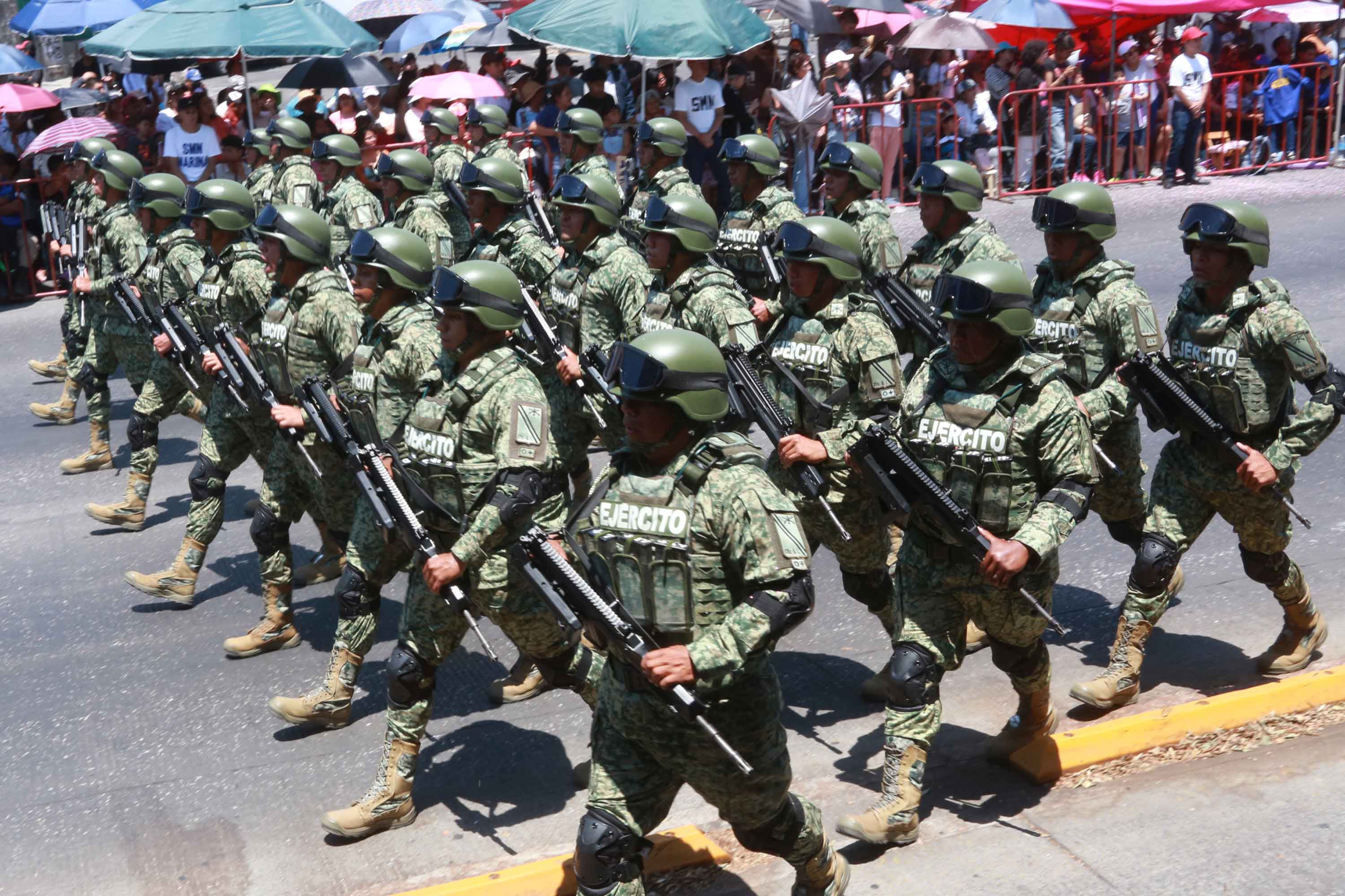 Miles de personas abarrotaron y disfrutaron la fiesta cívica por la Batalla de Puebla